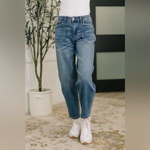 Judy Blue High Waist Soft Barrel Stitch Thru Pocket Denim Jeans 881012